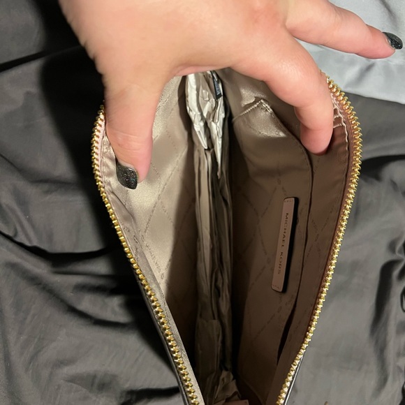 NWT Michael Kors bag - Picture 2 of 3